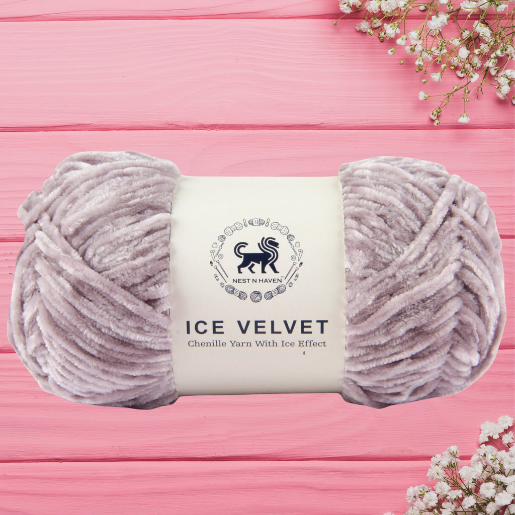 Ice Velvet Yarn, Chenille Supersoft Hand Knitting yarn Ball: (100 Gram) Gray