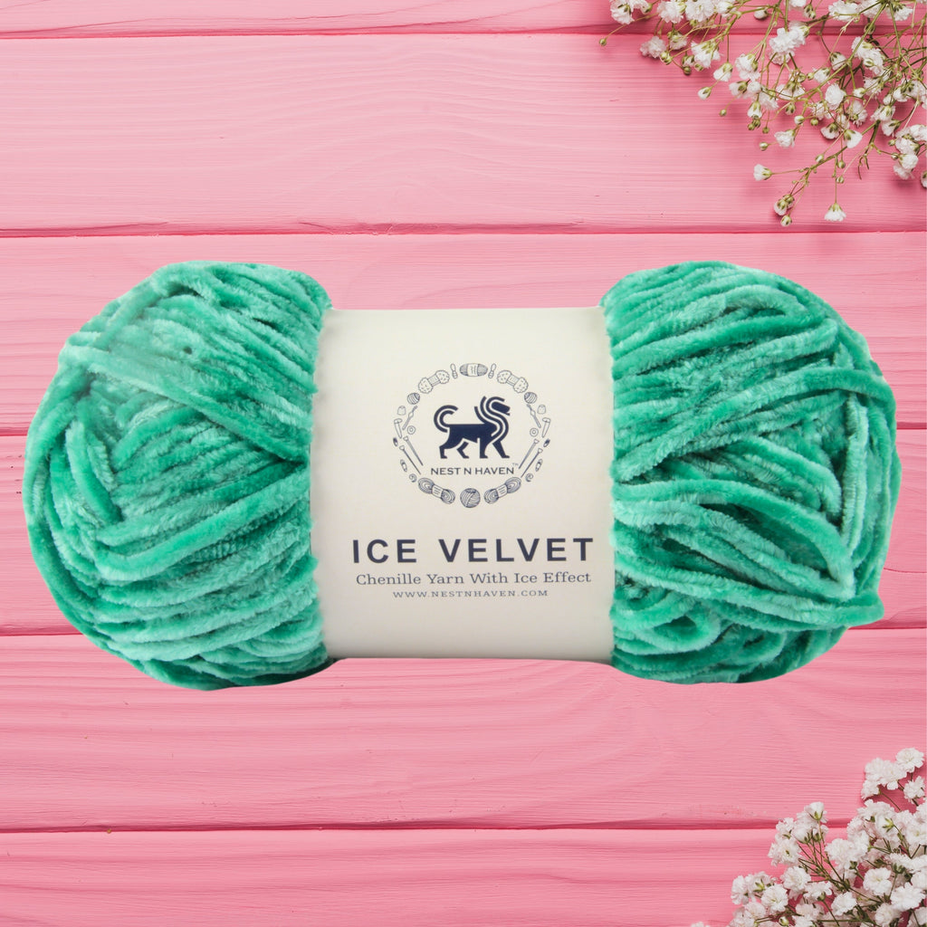 Ice Velvet Yarn, Chenille Supersoft Hand Knitting yarn Ball: (100 Gram) Green