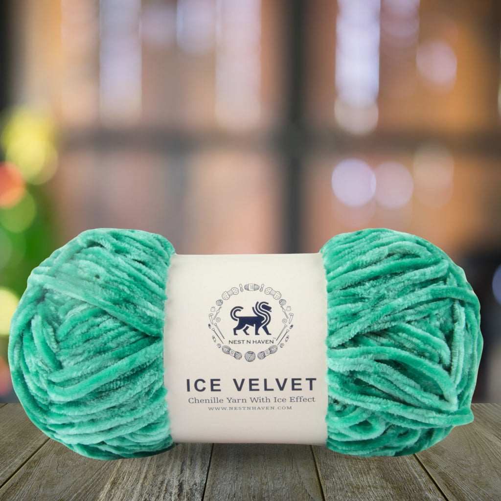 Ice Velvet Yarn, Chenille Supersoft Hand Knitting yarn Ball: (100 Gram) Green