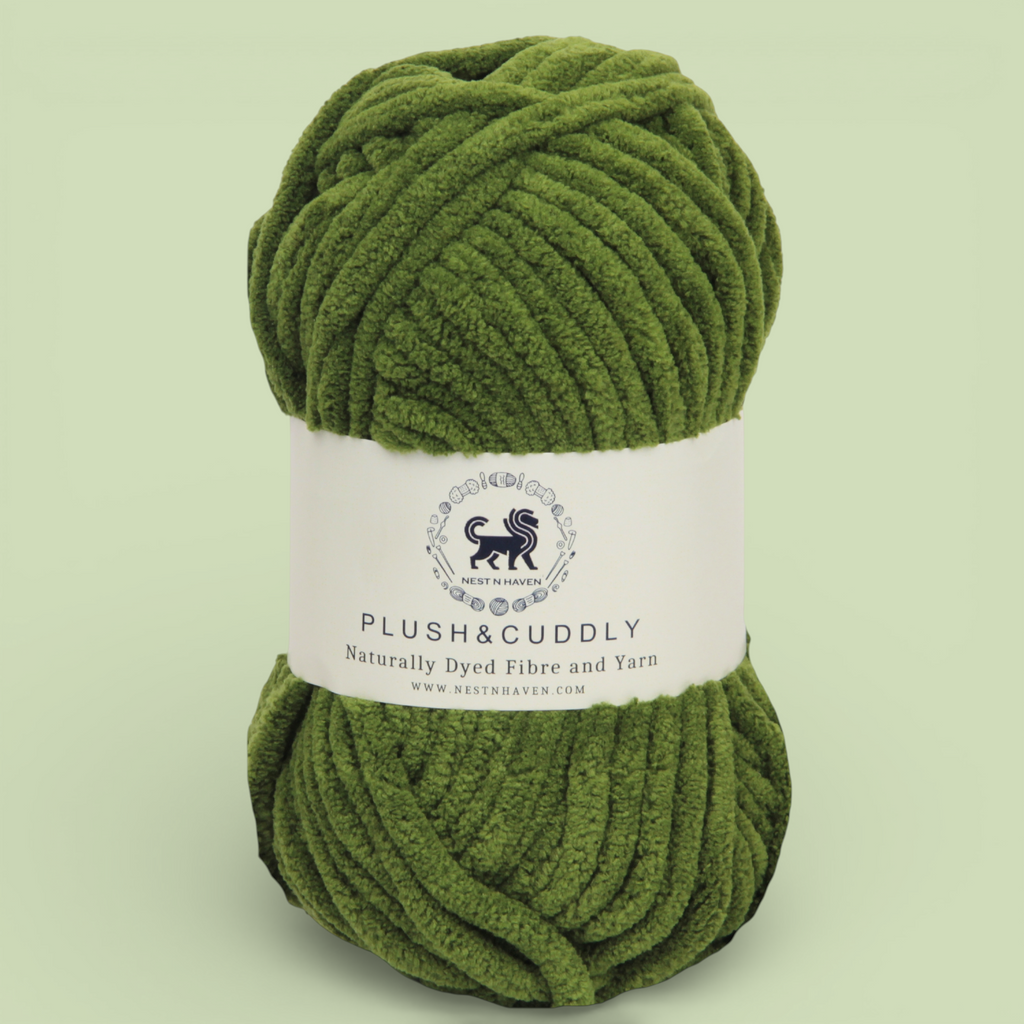 Plush and Cuddly Yarn (100 gram) - Military Green